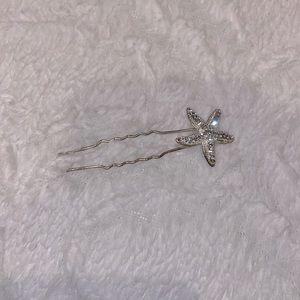 Silver starfish hair pin with cubic zirconia